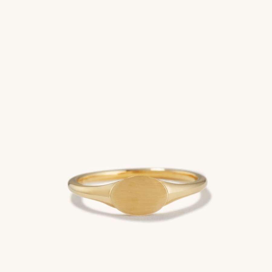 Signet ring 