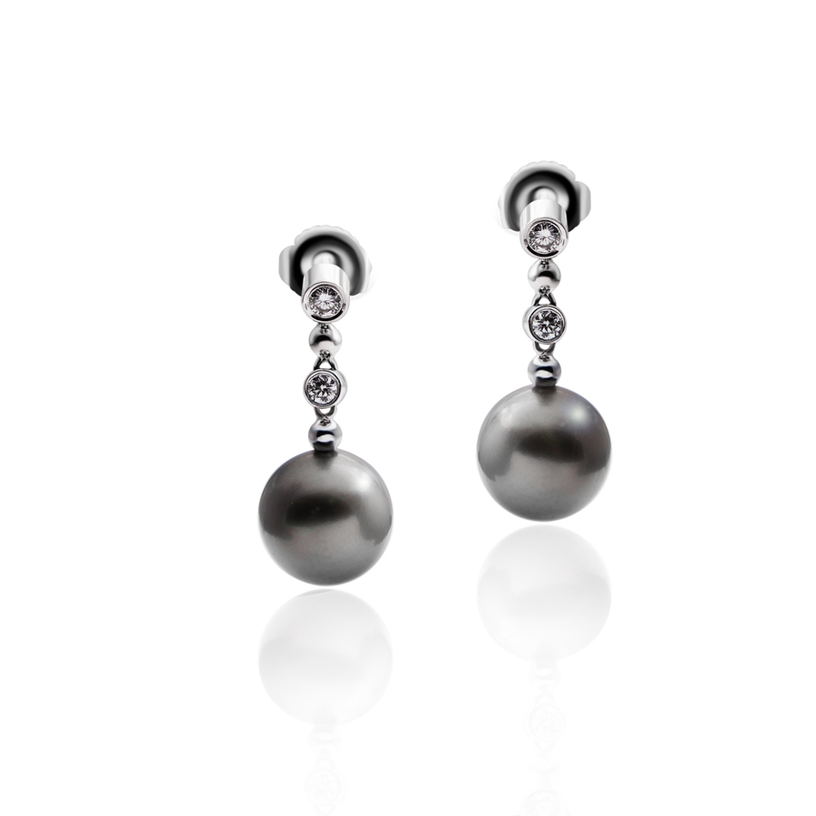 Boucles d'oreille avec perle noir 