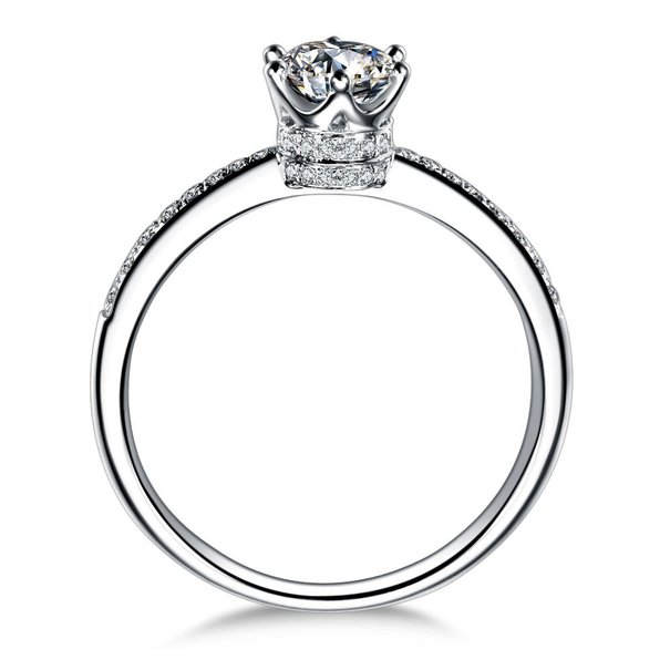 Bague avec diamant